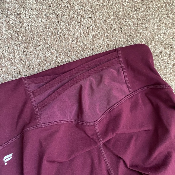 Fabletics size small Trinity High-Waisted Pocket Legging in burgundy - Picture 5 of 7